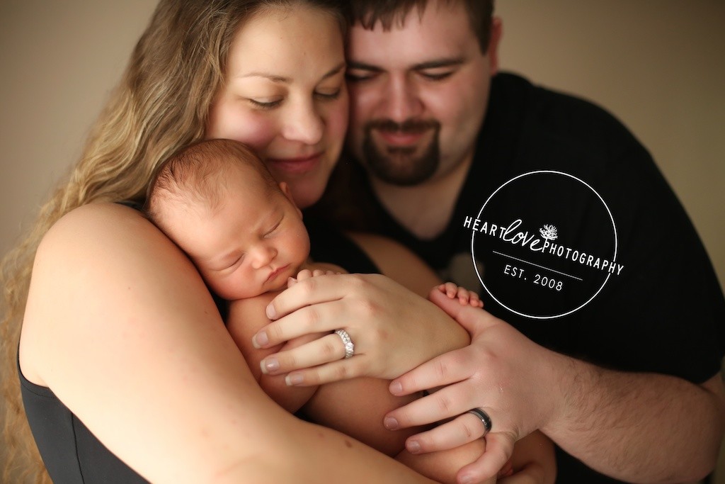 newborn photography by Heartlove Photography