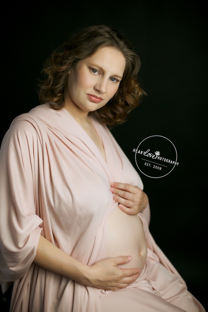 Pasadena, MD Maternity Photographer Jillian Mills
