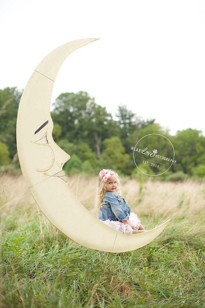 Moon Mini Sessions | Annapolis, MD Baby Photographer
