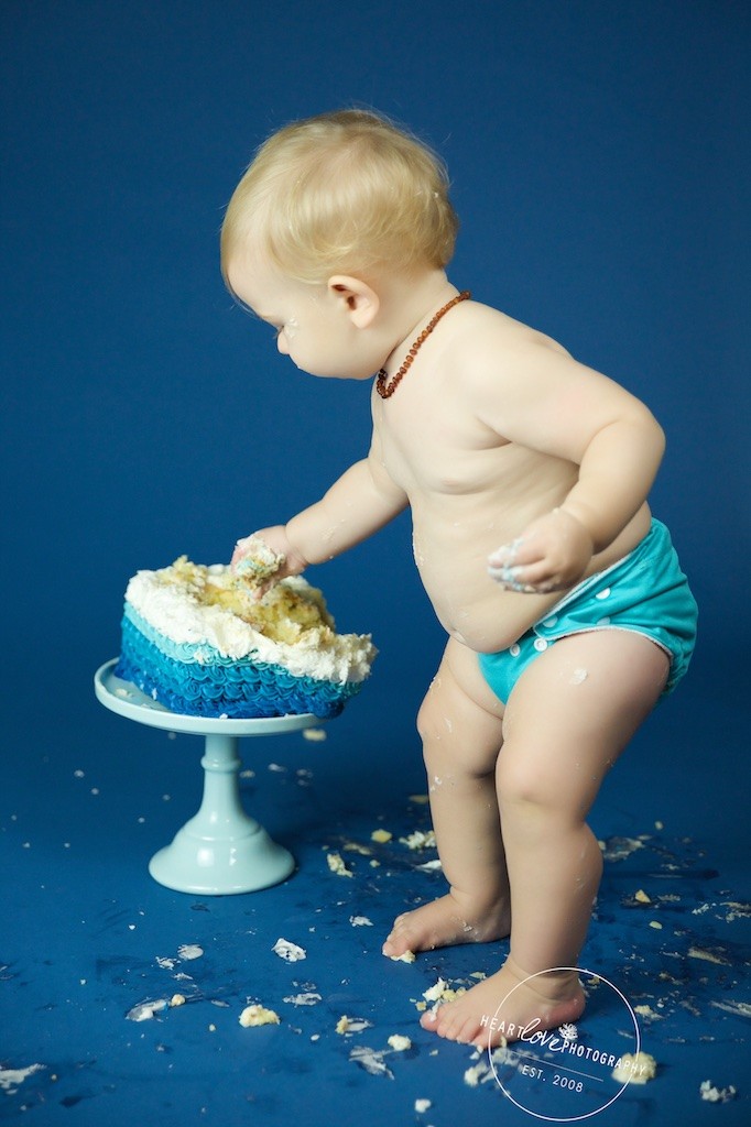 Simple Boy Cake Smash | Maryland Photographer