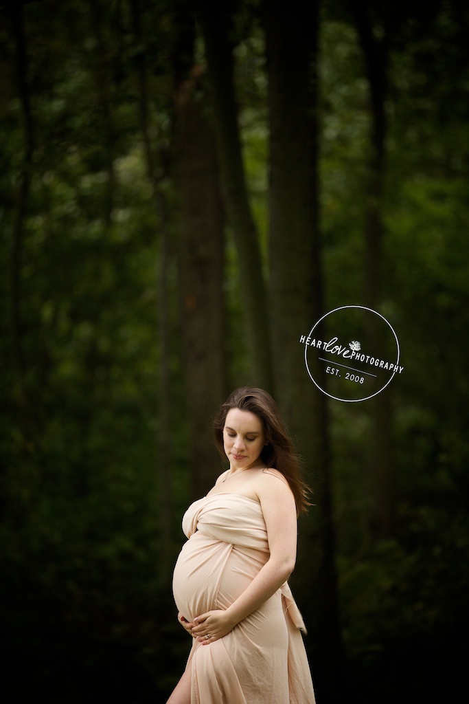 Outdoor Maternity Portraits | Pasadena, MD Pregnancy Photography ...