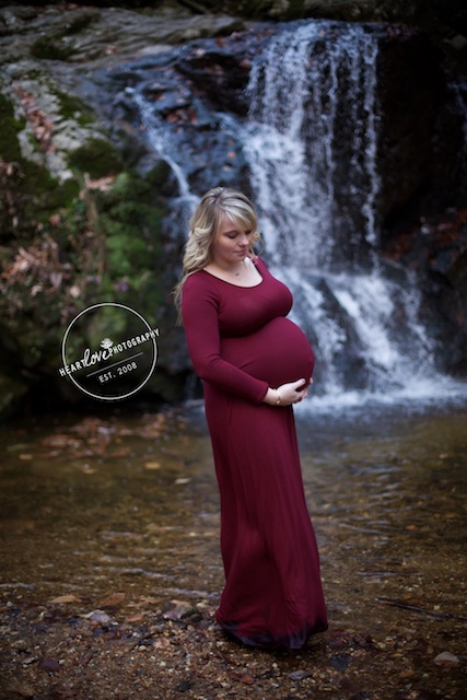 stunning waterfall maternity photo 12
