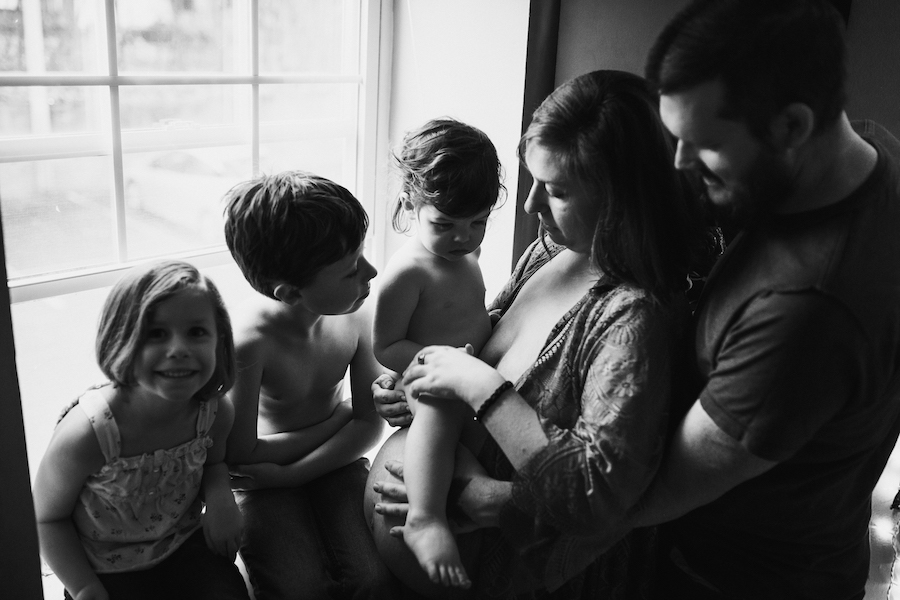 Maternity session family portrait