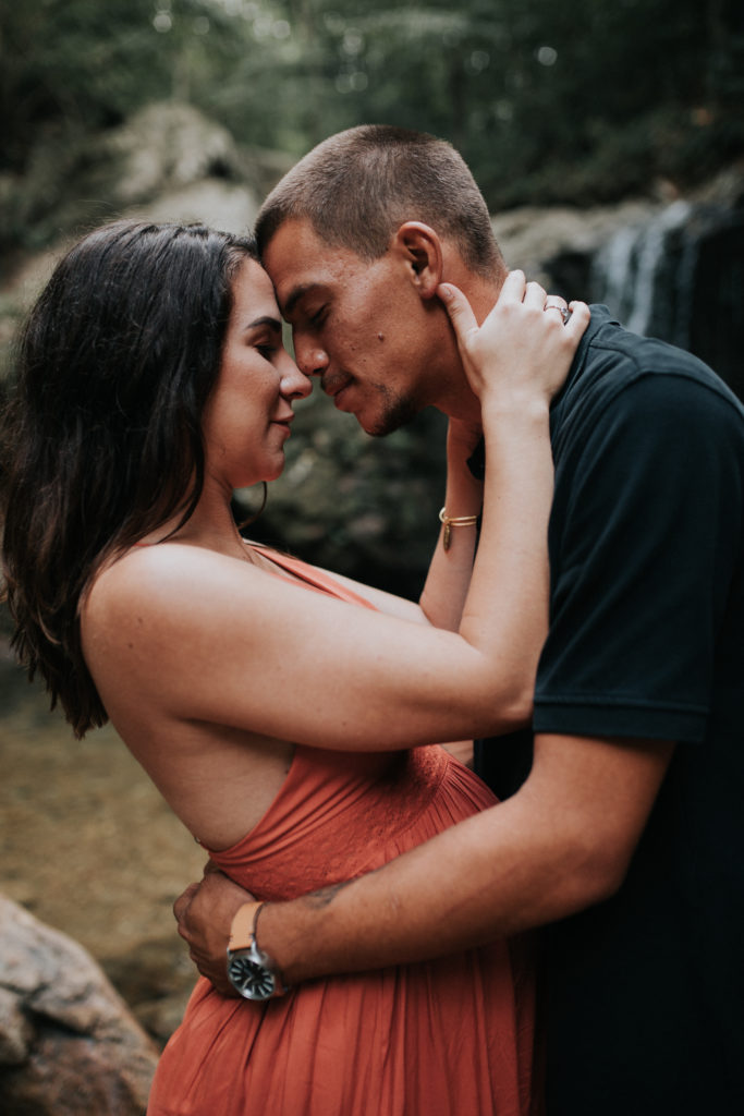 baltimore waterfall maternity photographer