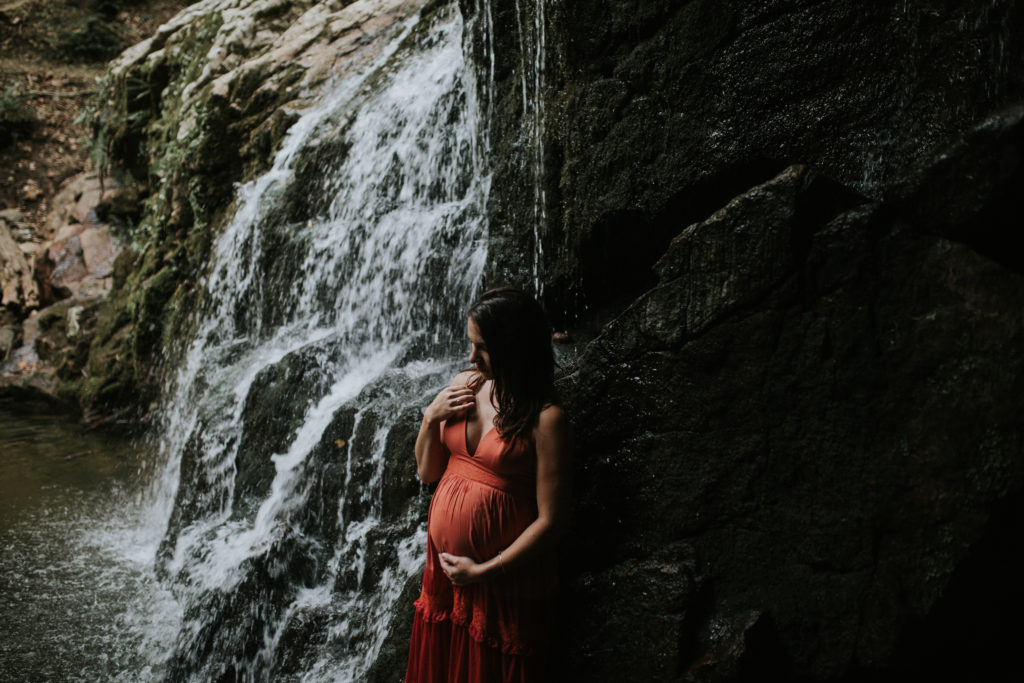 baltimore waterfall maternity photographer