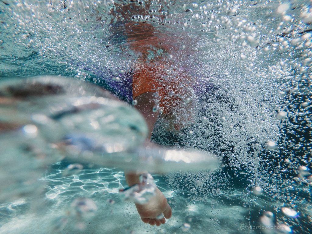 underwater kid photography