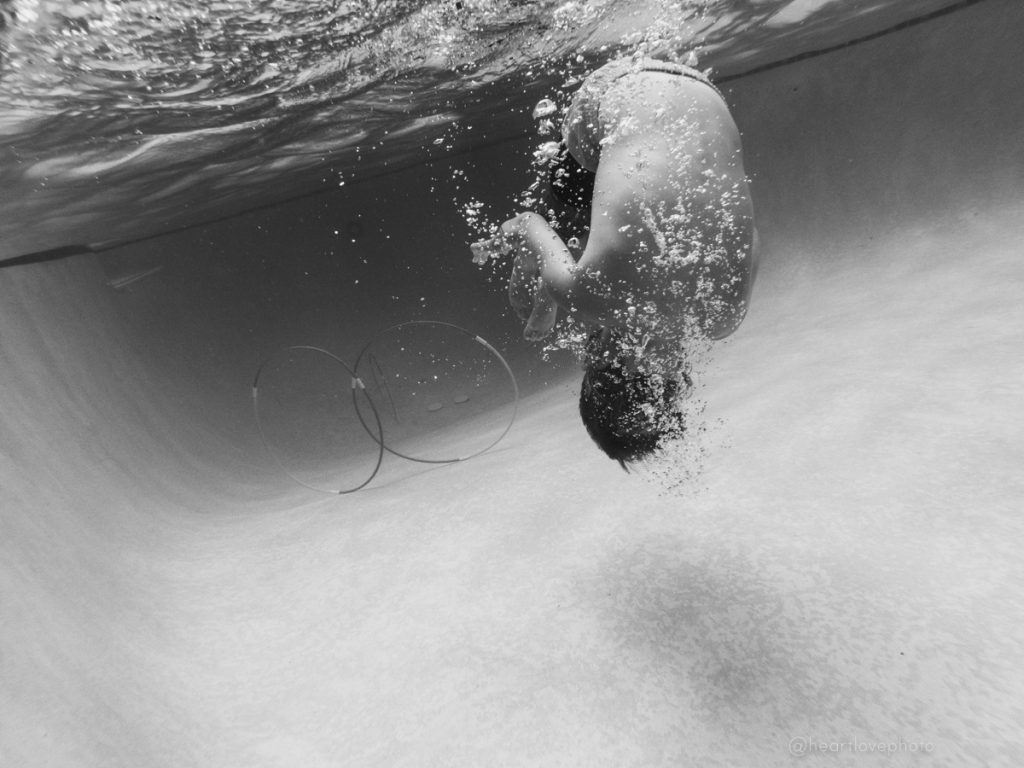 underwater kid photography