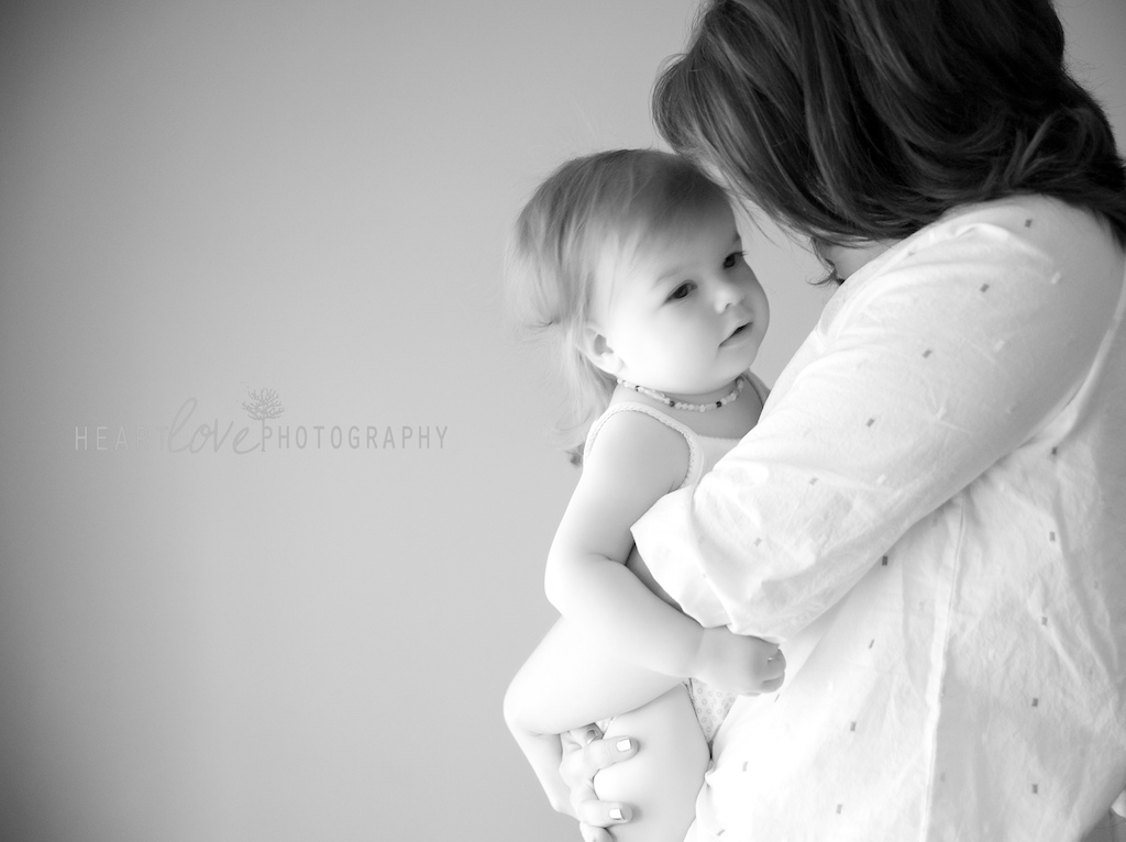 World Breastfeeding Week 2015 | Baltimore Photographer Jillian Mills | Heartlove Photography, LLC