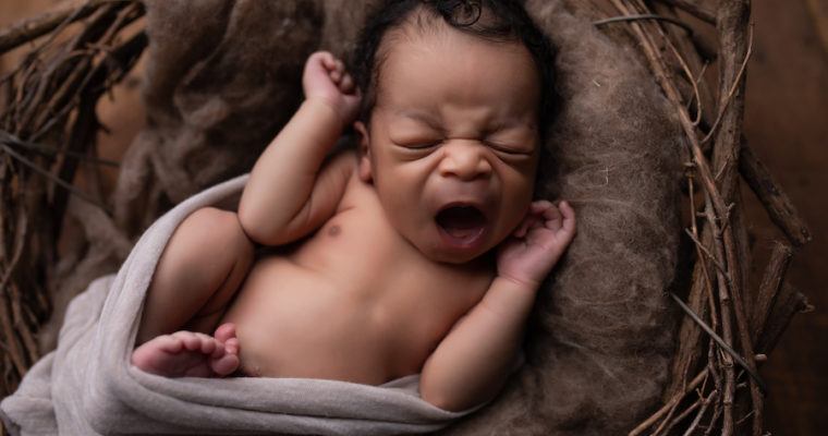 Newborn Yawning Pasadena, MD